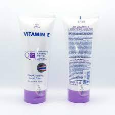 AR Vitamin E Coenzyme Q10 Deep Cleansing Facial Wash Moisturizing and firming-190