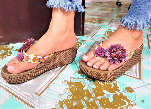 Beautiful Imported Ladies Sandal With Purple Flower, Size: 35