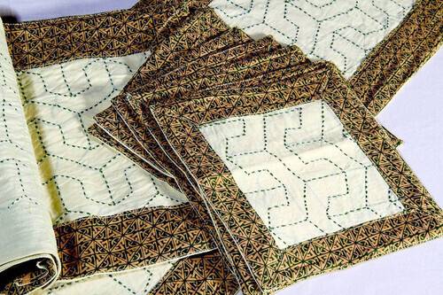Classical kantha stitched table mat