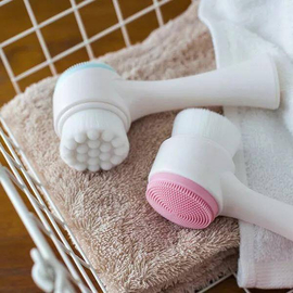 Dual Pore Cleansing Brush