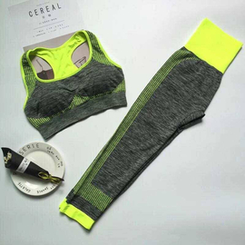 New Seamless Sports Bra and Pant Set -Gray & Green, Size: M
