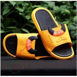 Classic Fashionable Slide Slippers For Unisex