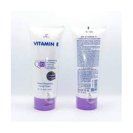 AR Vitamin E Coenzyme Q10 Deep Cleansing Facial Wash Moisturizing and firming-190
