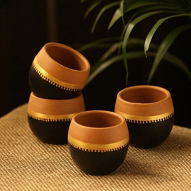 Handpainted terracotta pot Round Shape - Clay Color