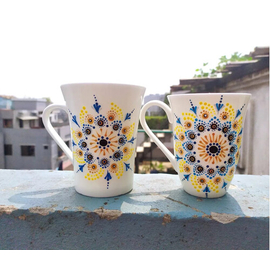 Handpainted Ceramic mug - White & Yellow