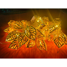 Metal Leaf  Shaped LED Curtain Light 16 Feet