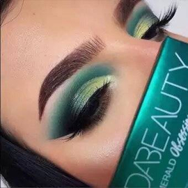 Huda Beauty  Emerald Obsessions Eyeshadow Palette, 2 image