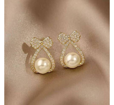 Elegant And Exquisite Zircon Bow Pearl Earrings For Woman