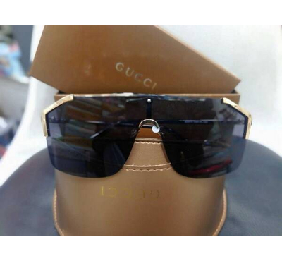 Gucci Men Fashionable Eyewear Sunglass-Black